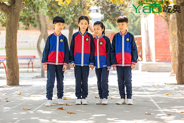 為什么中國校服質(zhì)量這么差？